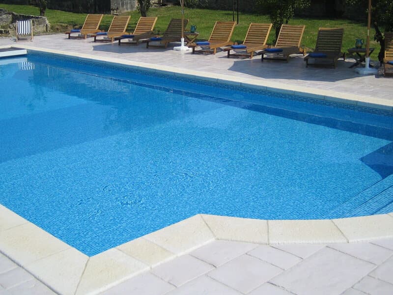 Schwimmbadbauer